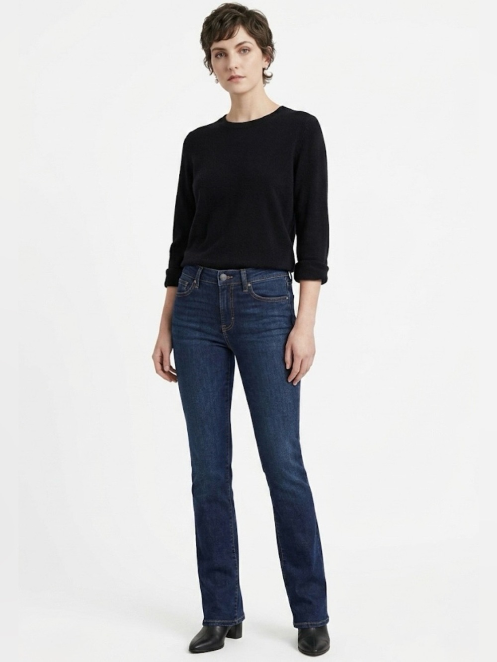Joe's Jeans Mid Rise Petite Bootcut Jeans Size 26 - Dark Wash